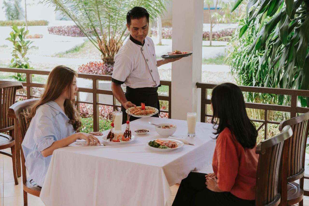 Nirvana Hotel Resort Tetebatu Kültér fotó