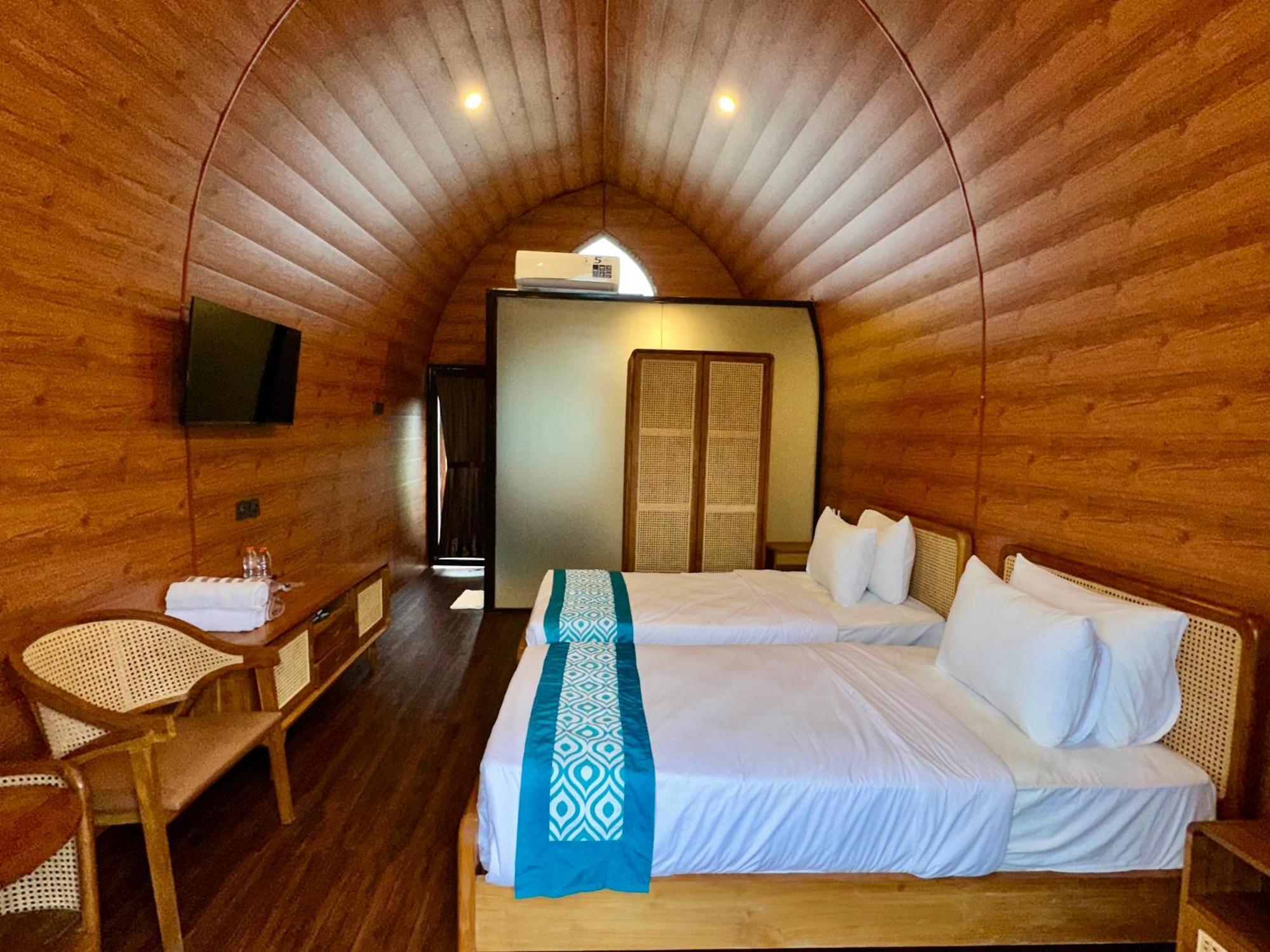 Nirvana Hotel Resort Tetebatu Kültér fotó